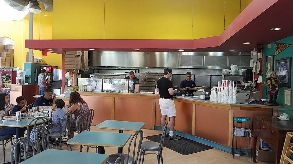 Giuseppis Pizza Plus | restaurant | 335 Kentlands Blvd, Gaithersburg, MD 20878, USA | 3018691111 OR +1 301-869-1111