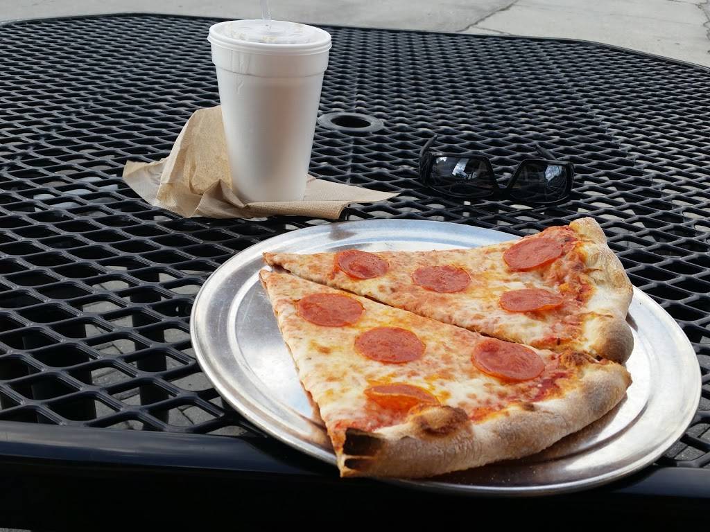 Mama Mias Pizzeria | restaurant | 706 E Wallace St, Orlando, FL 32809, USA | 4078516001 OR +1 407-851-6001