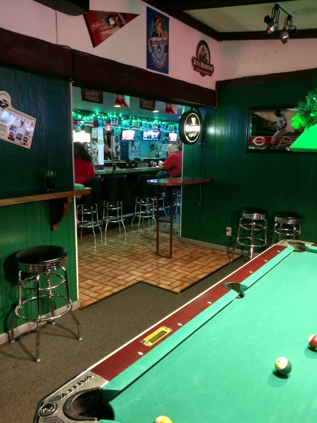 Cloverleaf Pub | restaurant | 3269 N Bend Rd, Cincinnati, OH 45239, USA | 5138347090 OR +1 513-834-7090