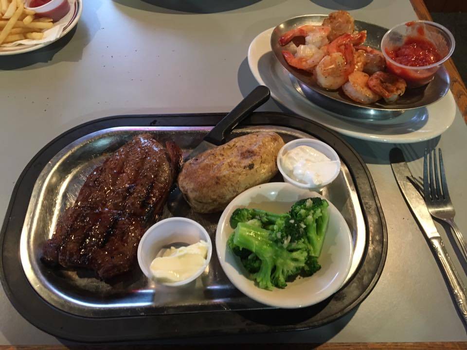 Crab Creek | restaurant | 9 Radford St, Christiansburg, VA 24073, USA | 5403826100 OR +1 540-382-6100