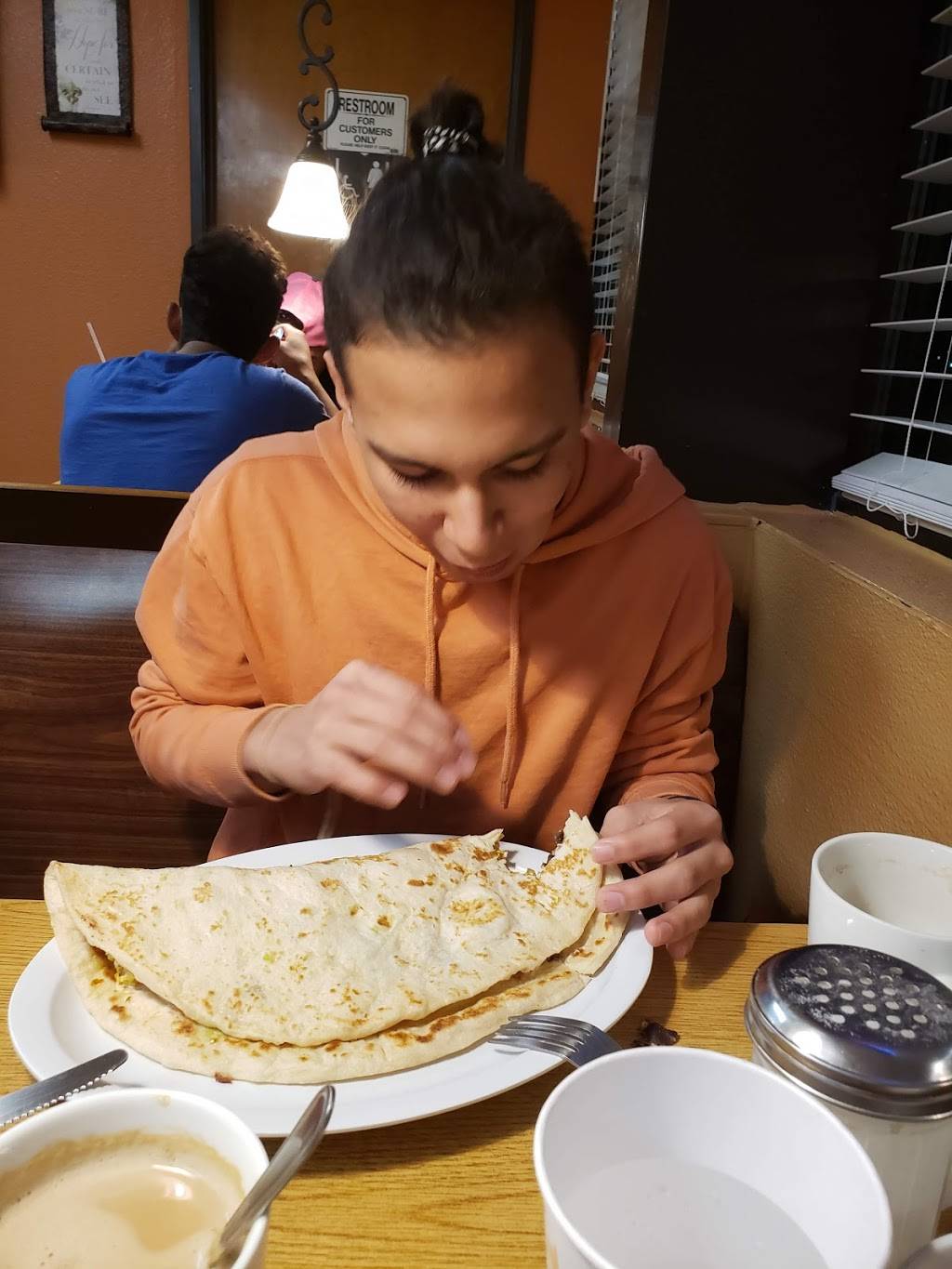 Parilla Catracha | restaurant | E Lancaster Ave, Fort Worth, TX 76103, USA | 8177207001 OR +1 817-720-7001