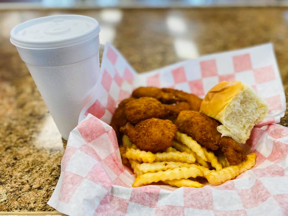 L.A. Chicken Shack | restaurant | 100 N Chappell Hill St, Brenham, TX 77833, USA | 9794218160 OR +1 979-421-8160