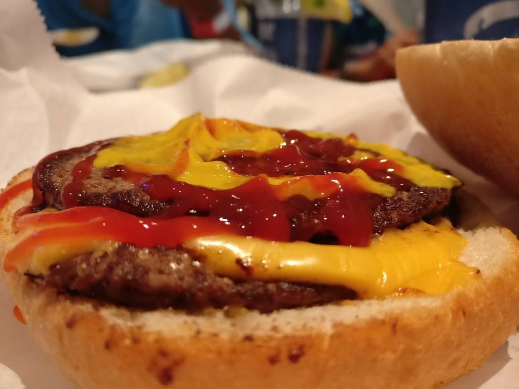 Billy Goat Tavern (Navy Pier) | restaurant | 700 E Grand Ave, Chicago, IL 60611, USA | 3126708789 OR +1 312-670-8789