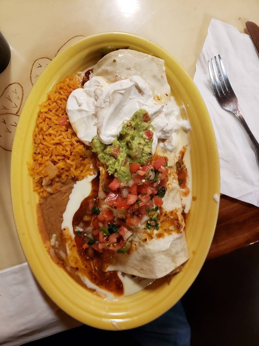Tlaquepaque Mexican Grill & Restaurant | restaurant | 50601 Valley Plaza Dr, St Clairsville, OH 43950, USA | 7406952560 OR +1 740-695-2560