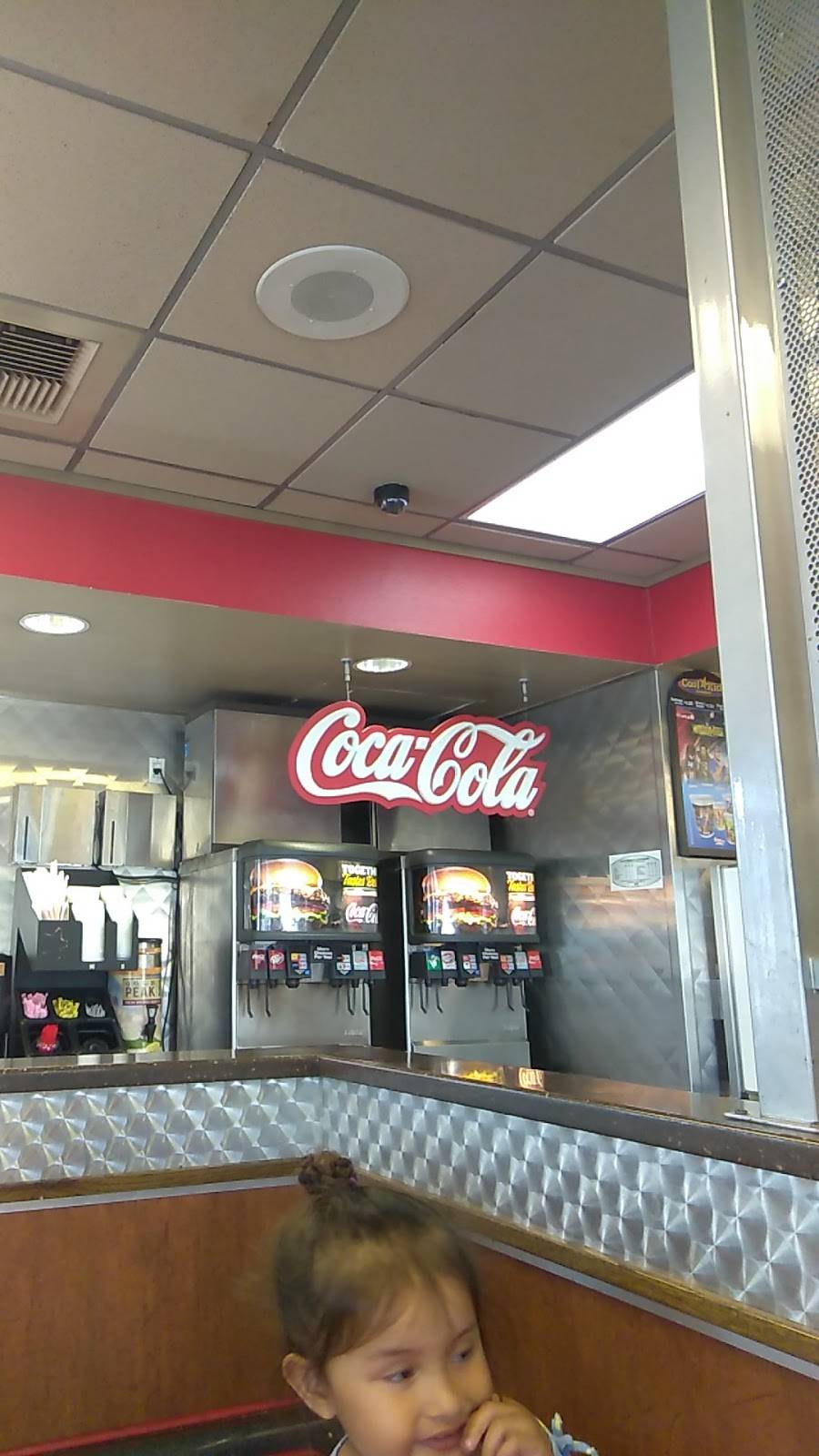Carls Jr. | restaurant | 1400 Rosecrans Ave, Compton, CA 90221, USA | 3106326359 OR +1 310-632-6359