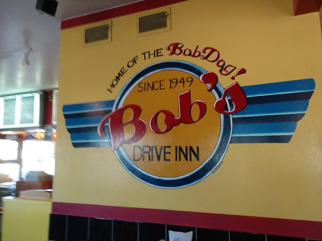 Bobs Drive Inn | restaurant | 23 5th Ave SW, Le Mars, IA 51031, USA | 7125465445 OR +1 712-546-5445