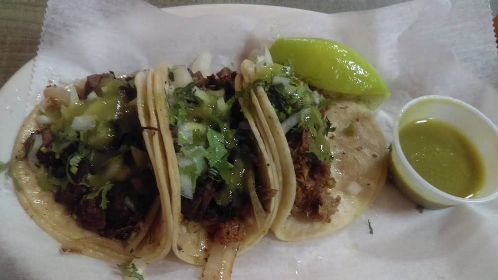 Dominik Pizza | restaurant | 65 1/2 Glen St, Glen Cove, NY 11542, USA | 5166744743 OR +1 516-674-4743