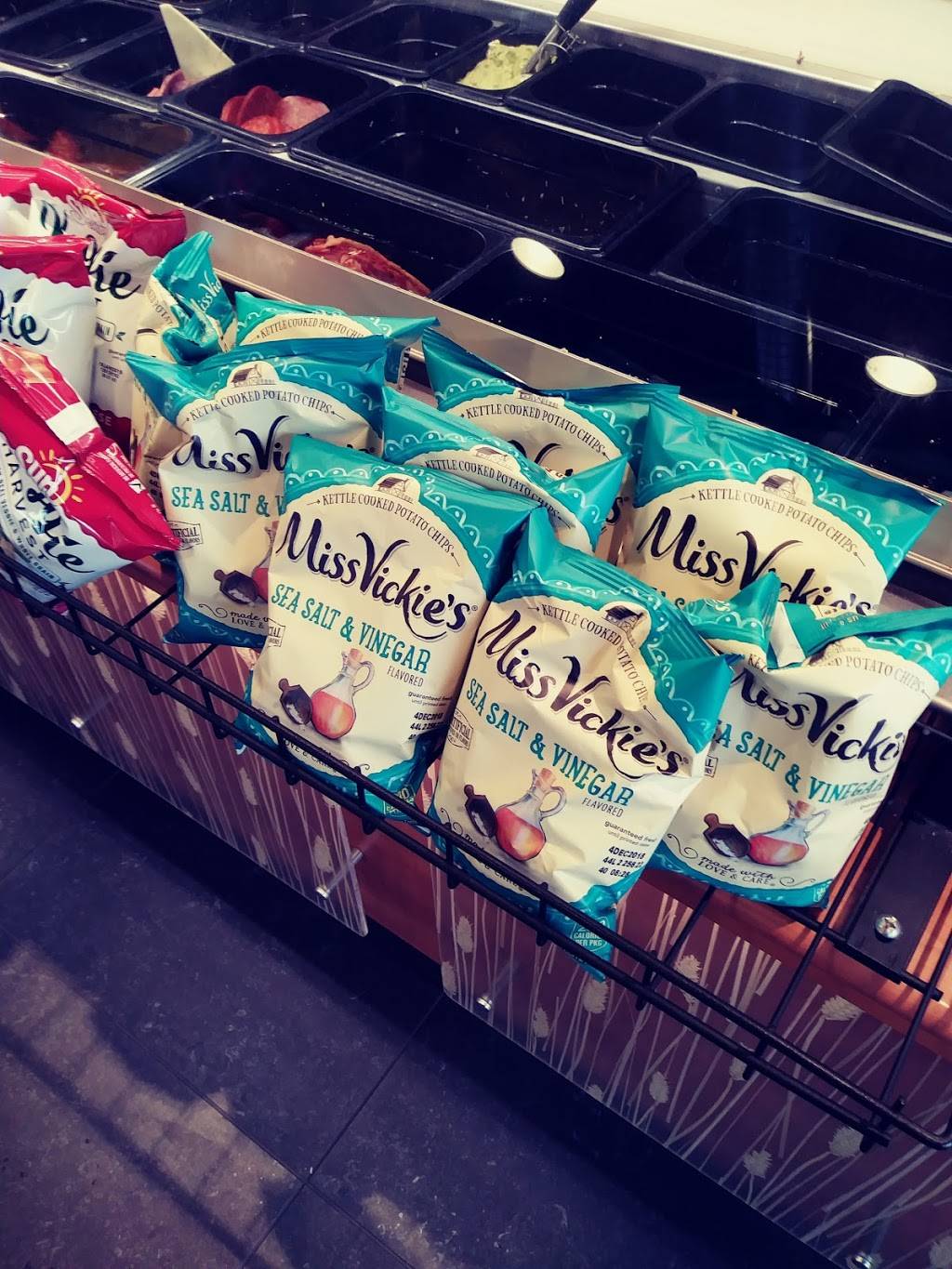 Subway | meal takeaway | 406 MO-7, Pleasant Hill, MO 64080, USA | 8169874444 OR +1 816-987-4444