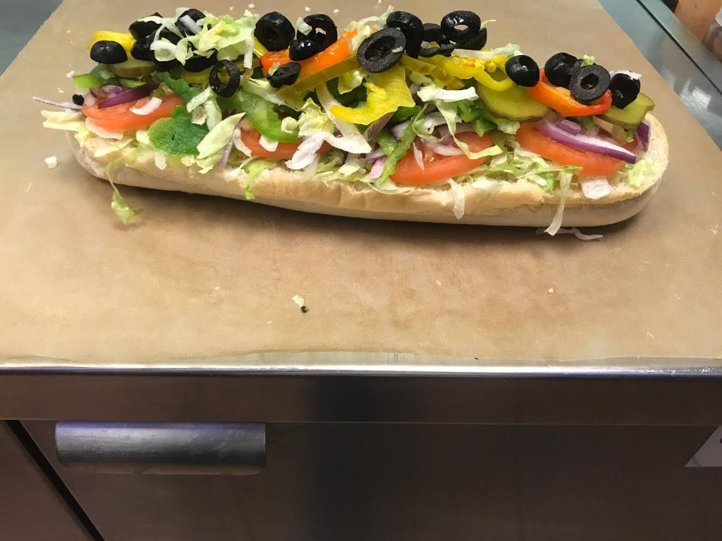 Mr.Sub | restaurant | 16 Richmond Blvd, Napanee, ON K7R 4A3, Canada | 6133540359 OR +1 613-354-0359