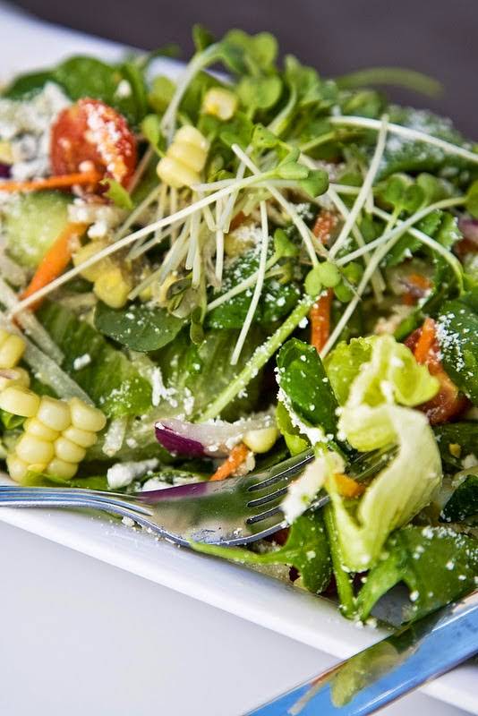 Burger Lounge | restaurant | 11740 San Vicente Blvd, Los Angeles, CA 90049, USA | 4242483789 OR +1 424-248-3789