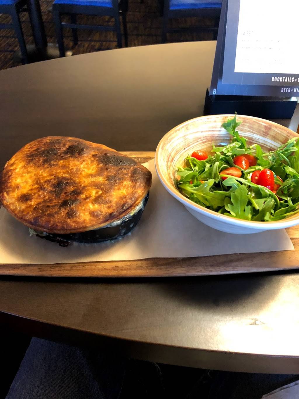 The Bistro – Eat. Drink. Connect.® | restaurant | 2504 N Loop W, Houston, TX 77092, USA | 7136887711 OR +1 713-688-7711