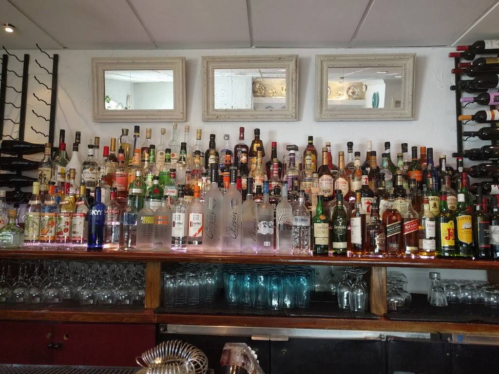 Mykonos Grill | restaurant | 121 Congressional Ln, Rockville, MD 20852, USA | 3017705999 OR +1 301-770-5999