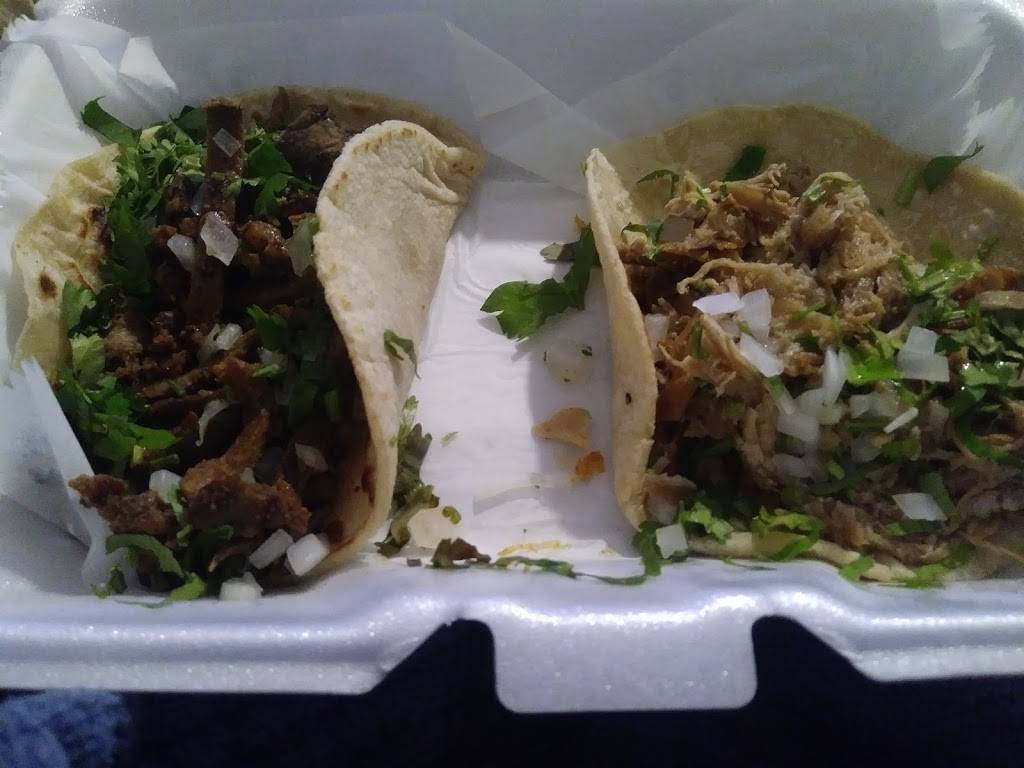 Taqueria La Grande | restaurant | 3432, 985 W Main St, New Britain, CT 06053, USA | 8603573417 OR +1 860-357-3417