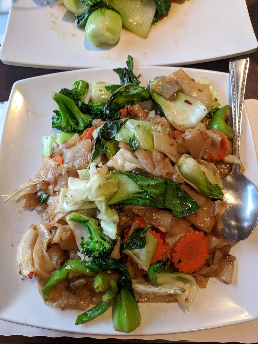 Bangkok Corner | restaurant | 2360 Newport Blvd # B, Costa Mesa, CA 92627, USA | 9495488366 OR +1 949-548-8366