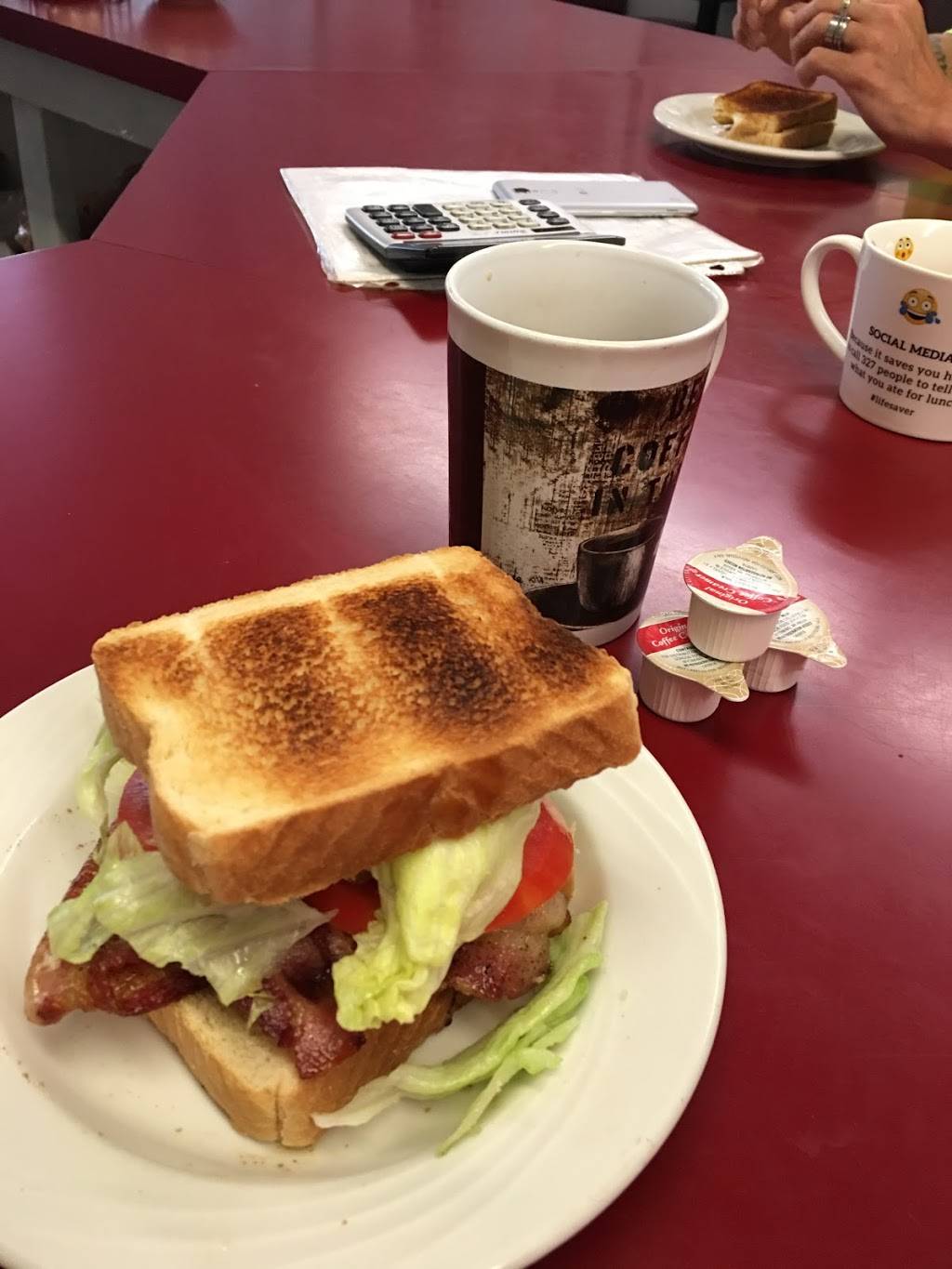 Louies Daybreak Diner | restaurant | 1168 E Weber Rd, Columbus, OH 43211, USA | 6142614560 OR +1 614-261-4560