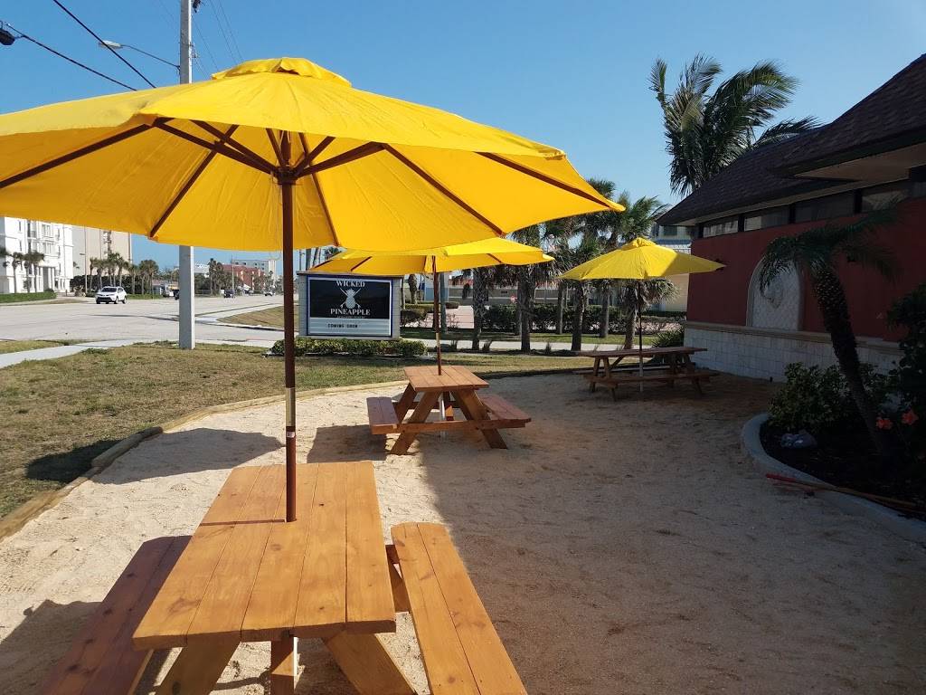 The Wicked Pineapple | restaurant | 1296 Florida A1A, Satellite Beach, FL 32937, USA | 3216107026 OR +1 321-610-7026