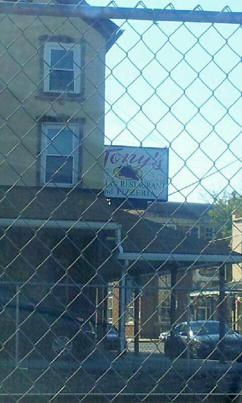 Tonys Italian Restaurant-Pizzeria | restaurant | 15 N Home Ave, Topton, PA 19562, USA | 6106826396 OR +1 610-682-6396