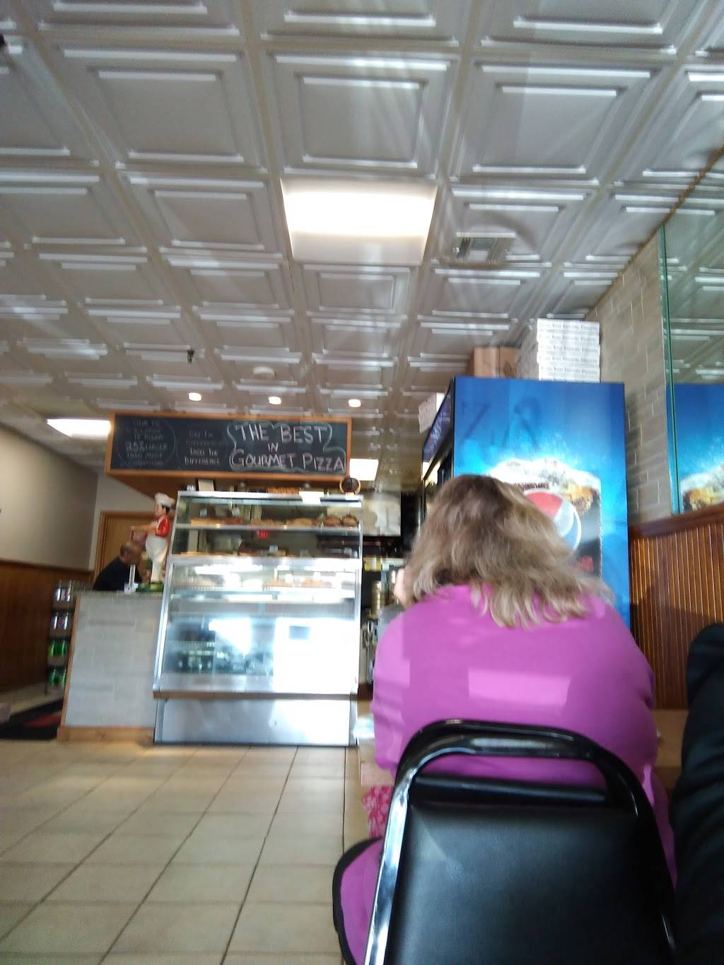 Pellegrino Pizza | restaurant | 99 NY-25A #4, Shoreham, NY 11786, USA | 6317443344 OR +1 631-744-3344