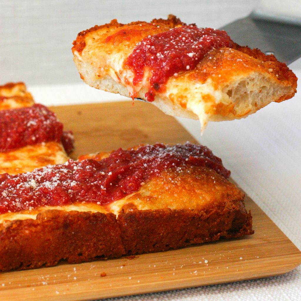 Rocket Slice Pizza | restaurant | 3918 W Touhy Ave, Lincolnwood, IL 60712, USA | 8723274992 OR +1 872-327-4992