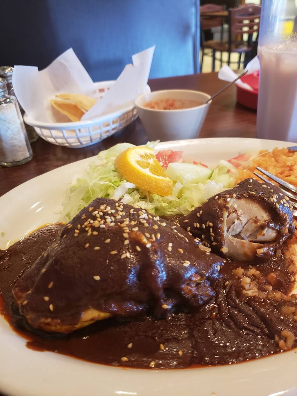 Margaritas Bar & Grill | restaurant | 19606 Burnham Ave, Lynwood, IL 60411, USA | 7084182650 OR +1 708-418-2650