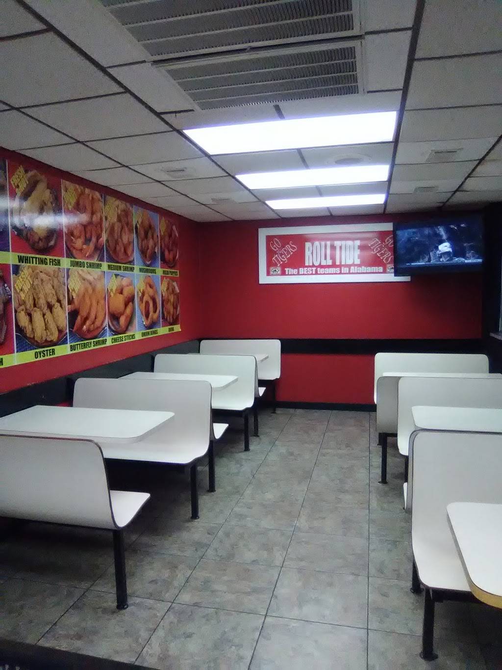 Sharks Fish & Chicken | restaurant | 208 Skyland Blvd E, Tuscaloosa, AL 35405, USA | 2056505133 OR +1 205-650-5133