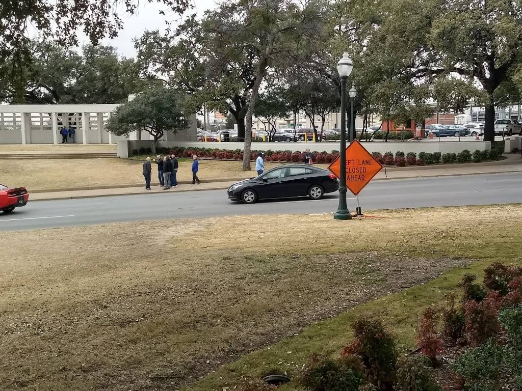 Williams Chicken | restaurant | 407 N Lamar St, Dallas, TX 75202, USA | 4699414891 OR +1 469-941-4891