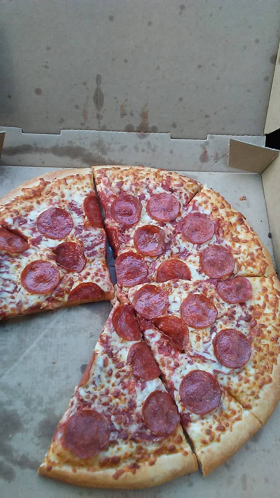 Little Caesars Pizza | meal takeaway | 2976 S Chase Ave, Milwaukee, WI 53207, USA | 4144810500 OR +1 414-481-0500