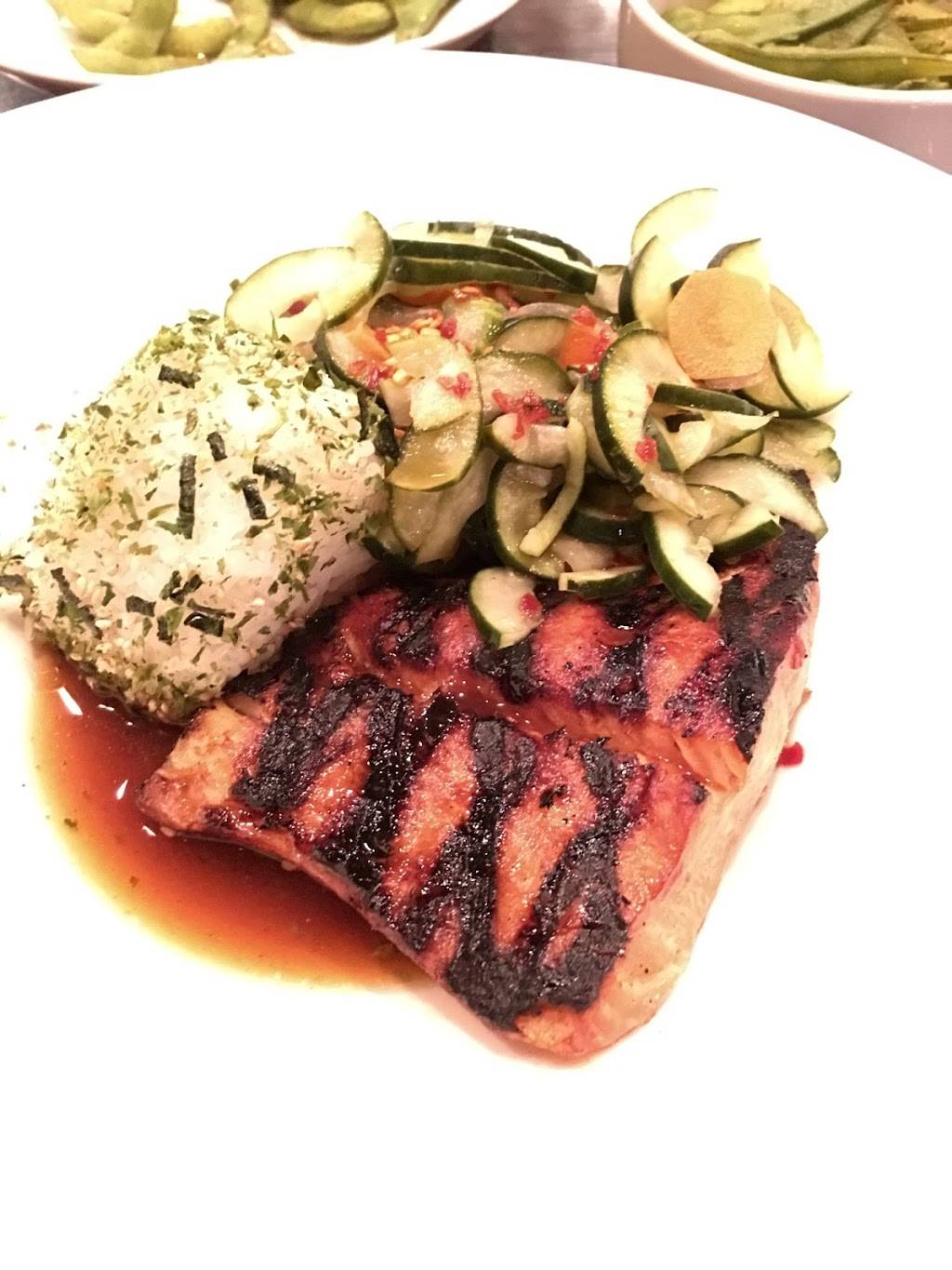 Roys Restaurant | restaurant | 7760 W Sand Lake Rd, Orlando, FL 32819, USA | 4073524844 OR +1 407-352-4844