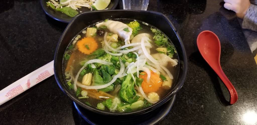 Wow Pho | restaurant | 110 Hidden Valley Pkwy, Norco, CA 92860, USA | 9518088789 OR +1 951-808-8789