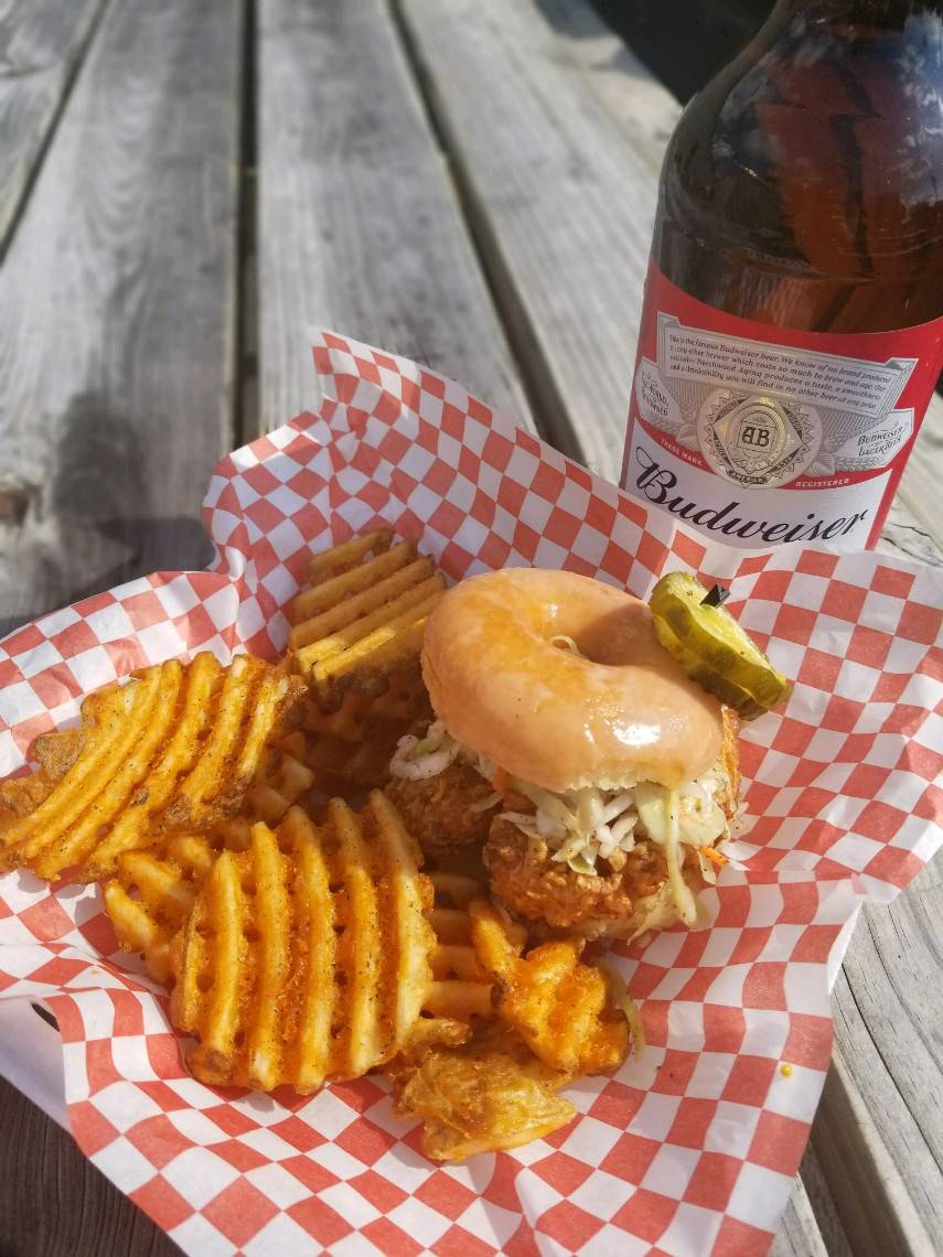 Fortys Chicken & Waffles | restaurant | 2593 N High St, Columbus, OH 43202, USA | 6146366050 OR +1 614-636-6050