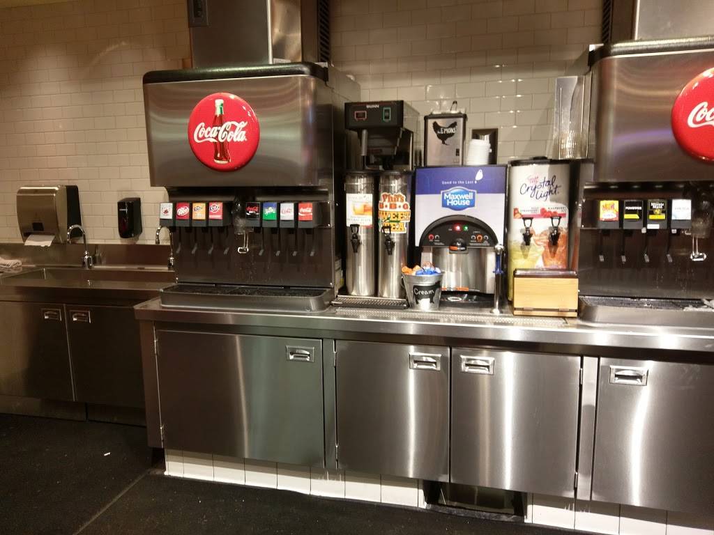 Phils BBQ | restaurant | 579 Grand Ave, San Marcos, CA 92078, USA | 7607591400 OR +1 760-759-1400