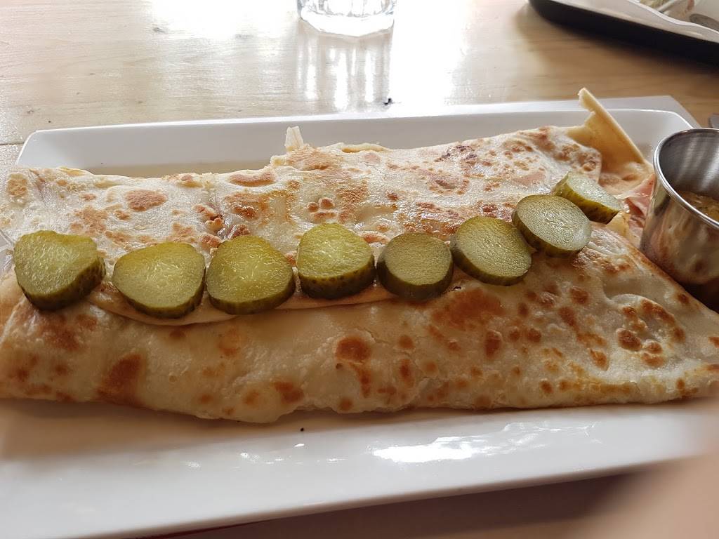 Flammkoeur | restaurant | 305 Rue Fleury O, Montréal, QC H3L 1V4, Canada | 5149035427 OR +1 514-903-5427