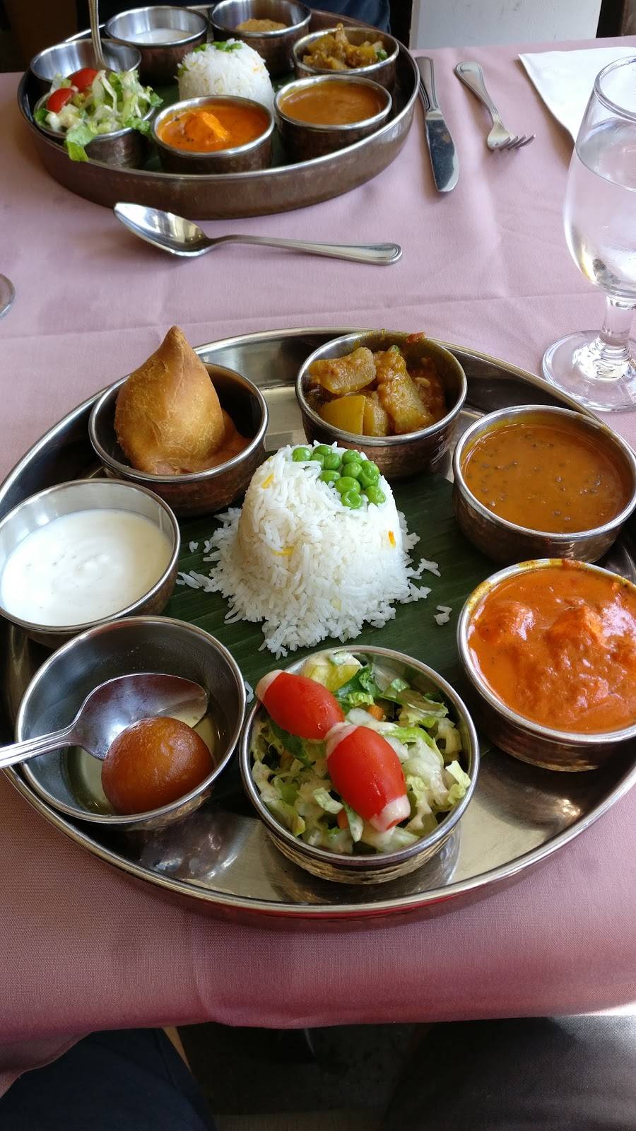 Aangan | restaurant | 2701 Broadway, New York, NY 10025, USA | 2122804100 OR +1 212-280-4100