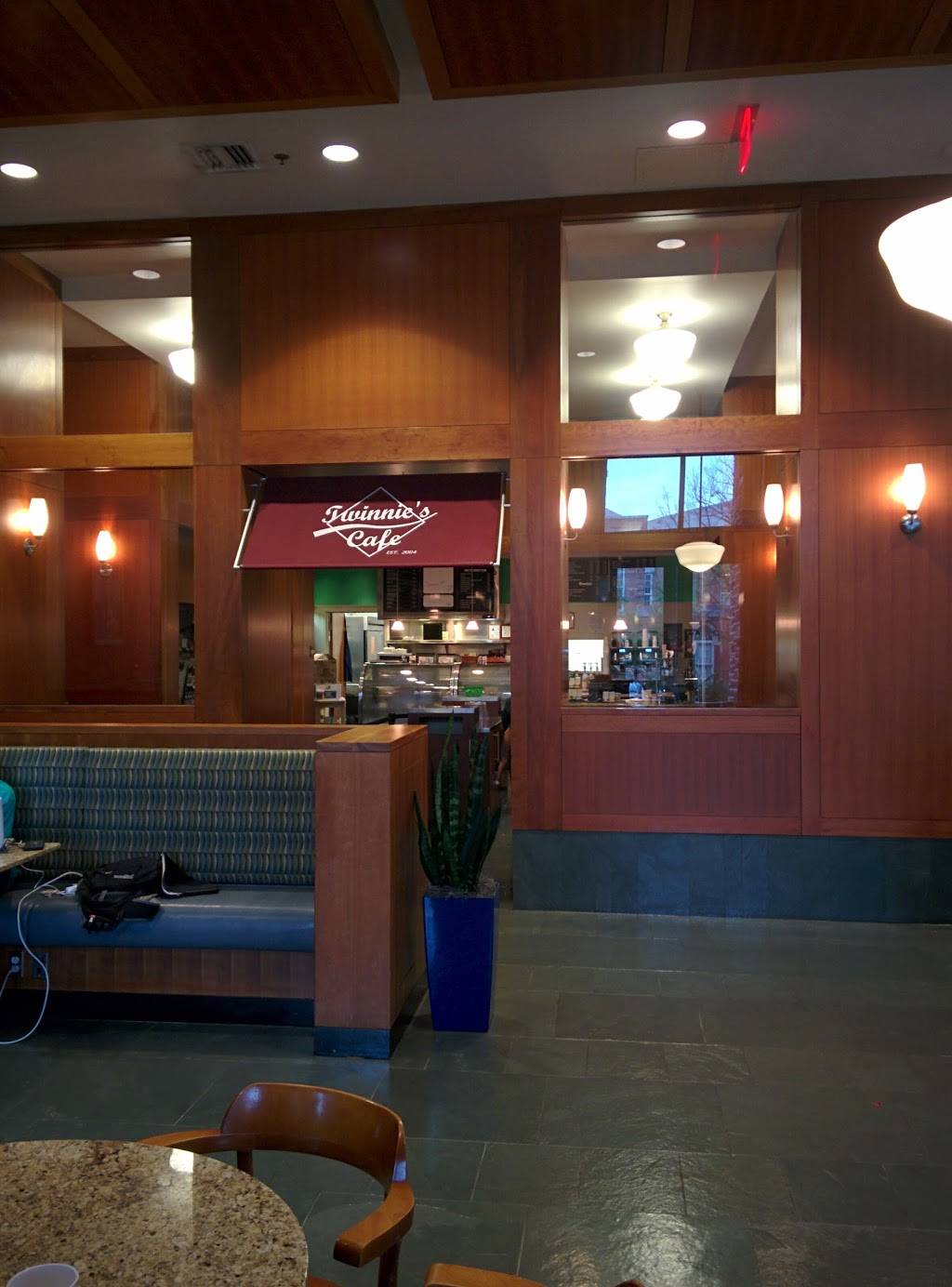 Twinnies | restaurant | Durham, NC 27708, USA | 9196603944 OR +1 919-660-3944