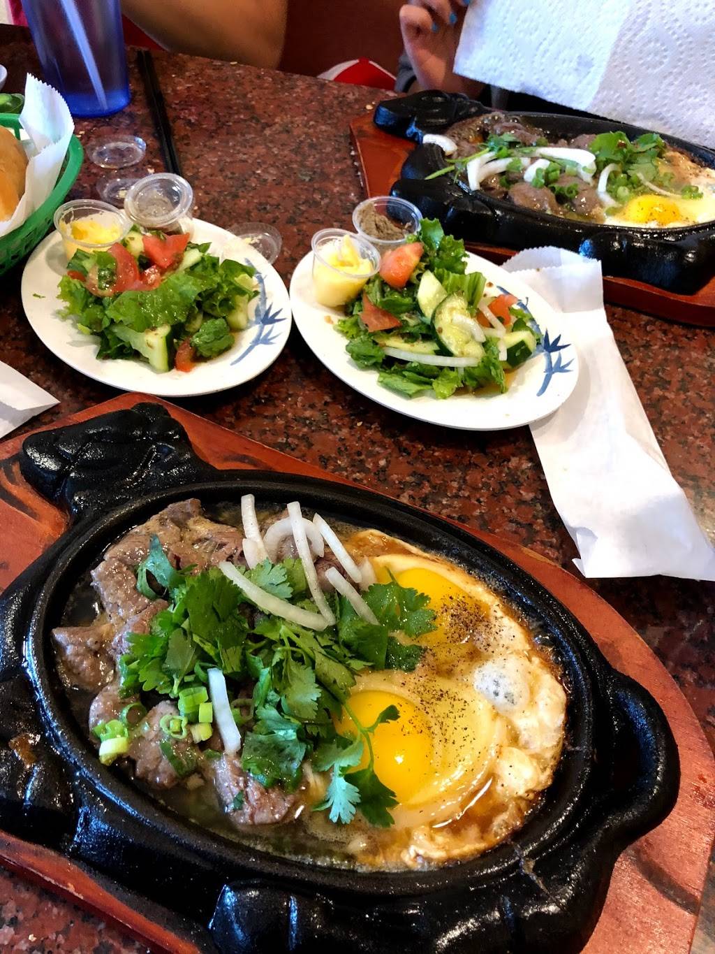 Pho Bò To & Bò Né | restaurant | 8388 W Sam Houston Pkwy S #162, Houston, TX 77072, USA | 2815685877 OR +1 281-568-5877