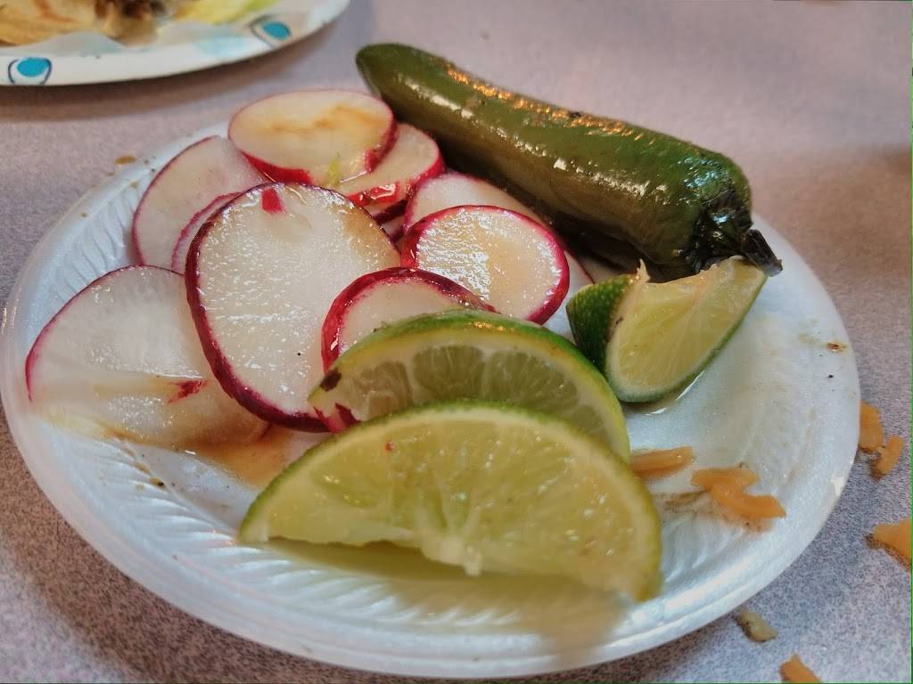 Tacos El Caporal (28th St) | restaurant | 1717 28th St SW, Wyoming, MI 49519, USA | 6162612711 OR +1 616-261-2711