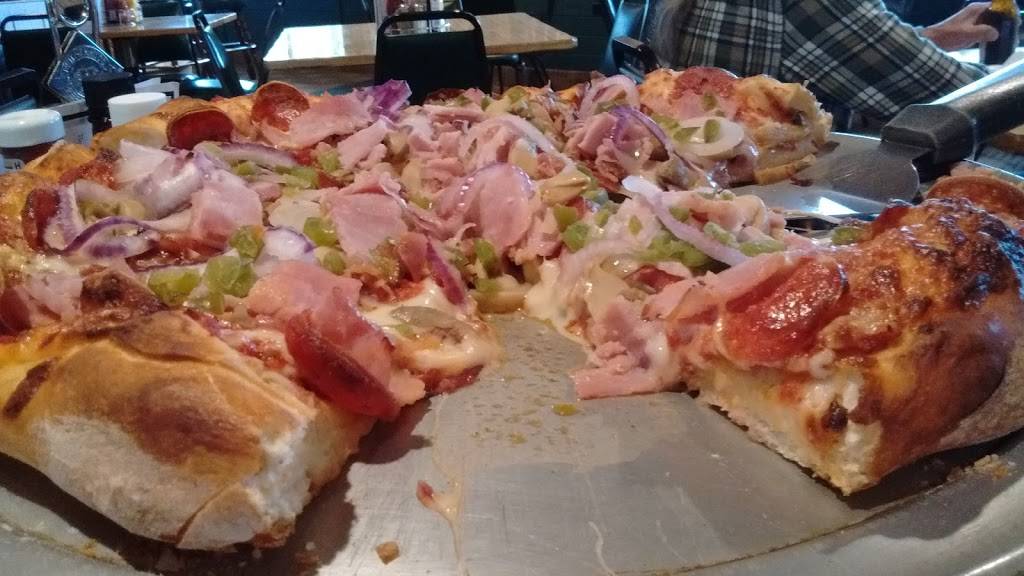 211 Bar & Grill | restaurant | 3444 M-211, Onaway, MI 49765, USA | 9897334104 OR +1 989-733-4104