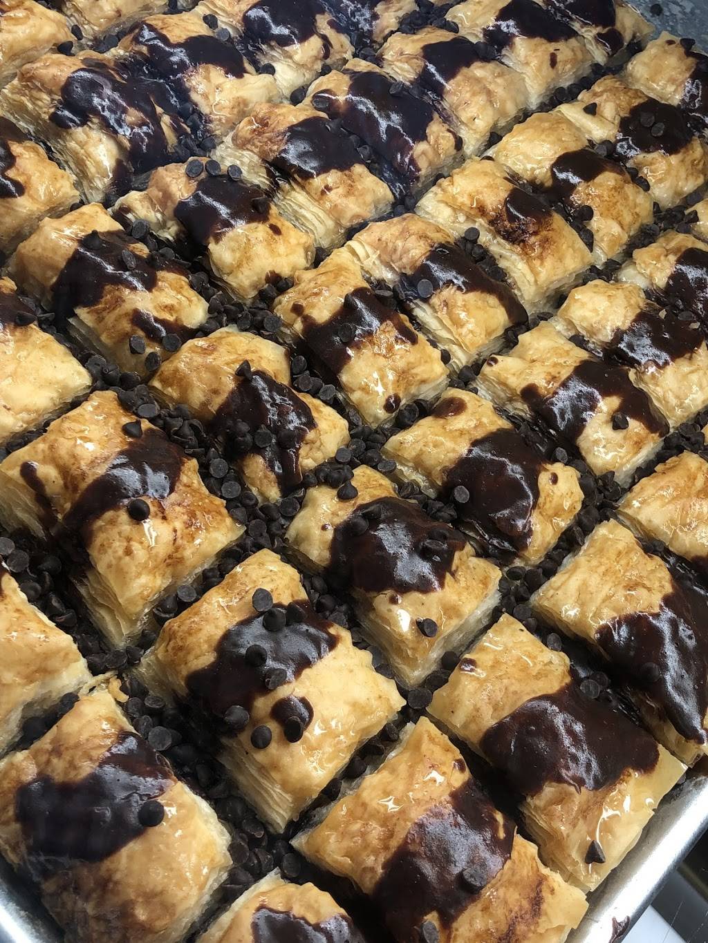 Little Gyro Kitchen | restaurant | 705 N Newbridge Rd, Levittown, NY 11756, USA | 5165957558 OR +1 516-595-7558