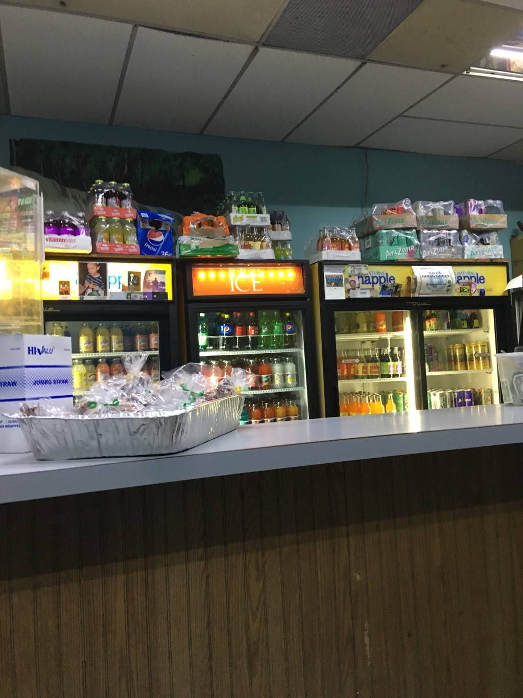 Rootsman Kitchen | restaurant | 500 Park Ave, Bridgeport, CT 06604, USA | 2033671323 OR +1 203-367-1323