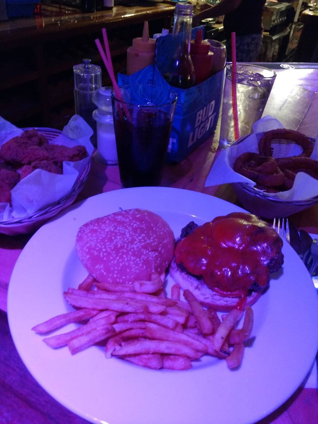 Trio Restaurant & Bar | restaurant | 16236 River Rd, Guerneville, CA 95446, USA | 7076047461 OR +1 707-604-7461