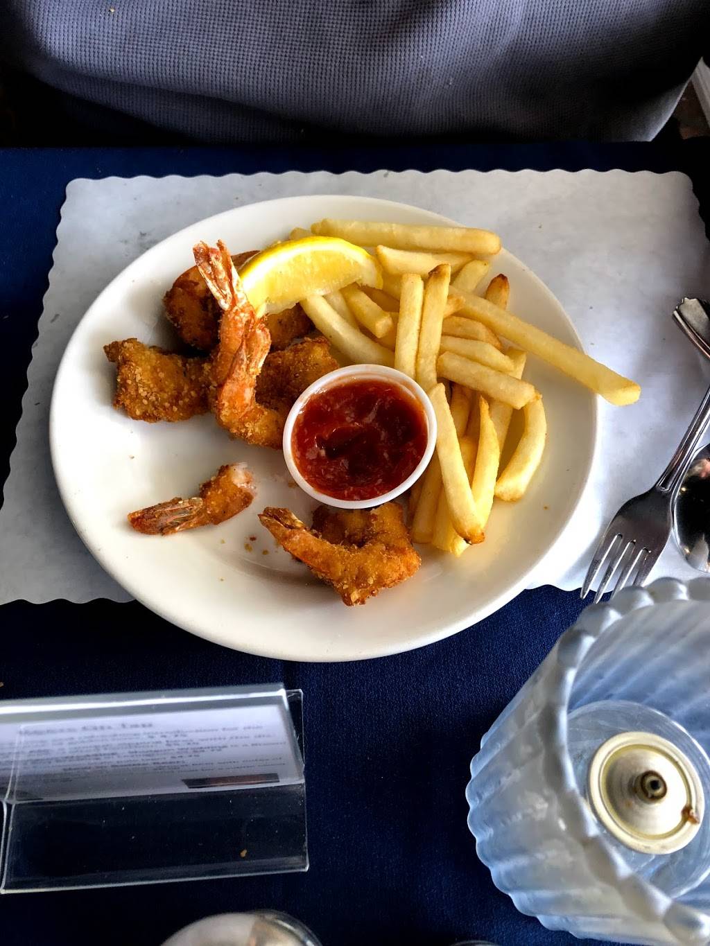 Key West Shrimp House | restaurant | 117 Ferry St, Madison, IN 47250, USA | 8122652831 OR +1 812-265-2831