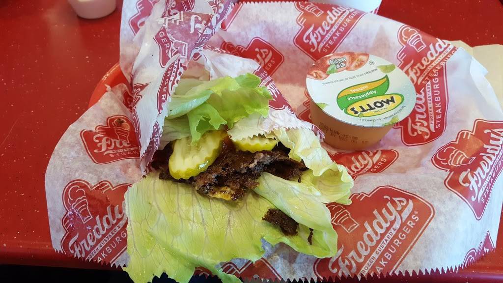 Freddys Frozen Custard & Steakburgers | restaurant | 10690 Roe Ave, Overland Park, KS 66207, USA | 9133832533 OR +1 913-383-2533