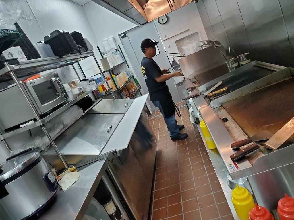 Wings and burger Decatur | restaurant | 3918 N Druid Hills Rd NE Suite C, Decatur, GA 30033, USA | 6787053773 OR +1 678-705-3773