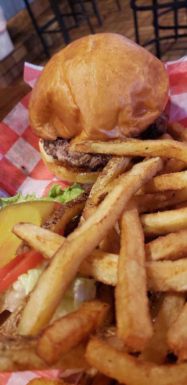 The Buoy 12 Pub & Eatery | restaurant | 29161 Jefferson Ave, St Clair Shores, MI 48081, USA | 5862002080 OR +1 586-200-2080