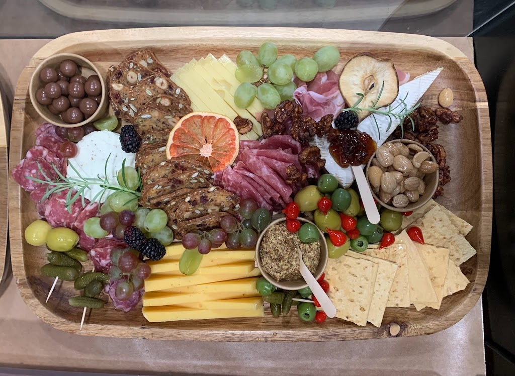 Blanco Cellars & The Little Cheese Shop & GlouGlou | restaurant | 317 E Market St Suite 3A, Meeker, CO 81641, USA | 9707799463 OR +1 970-779-9463