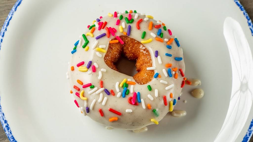 Brandons Donuts | restaurant | 451 Court St, Brooklyn, NY 11231, USA | 9293376354 OR +1 929-337-6354