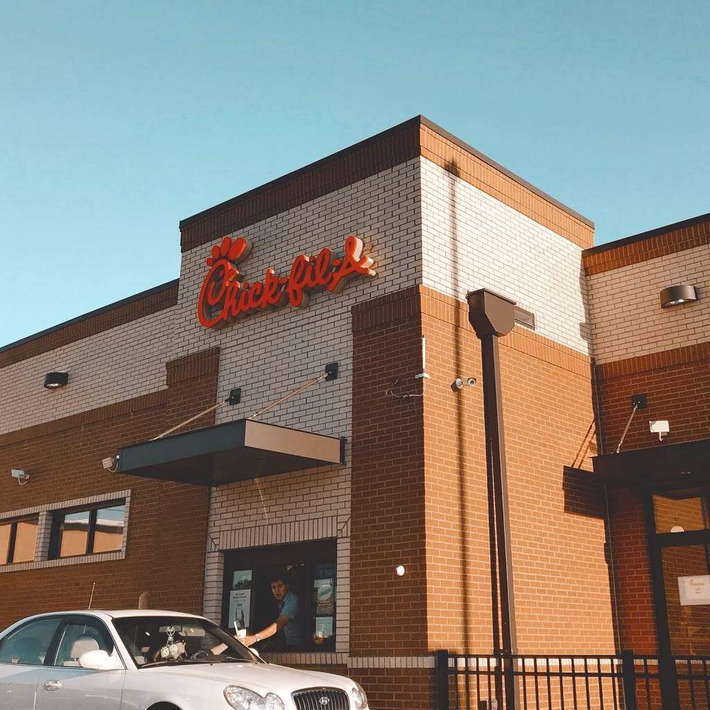 Chick-fil-A Sunshine & Campbell | restaurant | 425 W Sunshine St, Springfield, MO 65807, USA | 4178664232 OR +1 417-866-4232