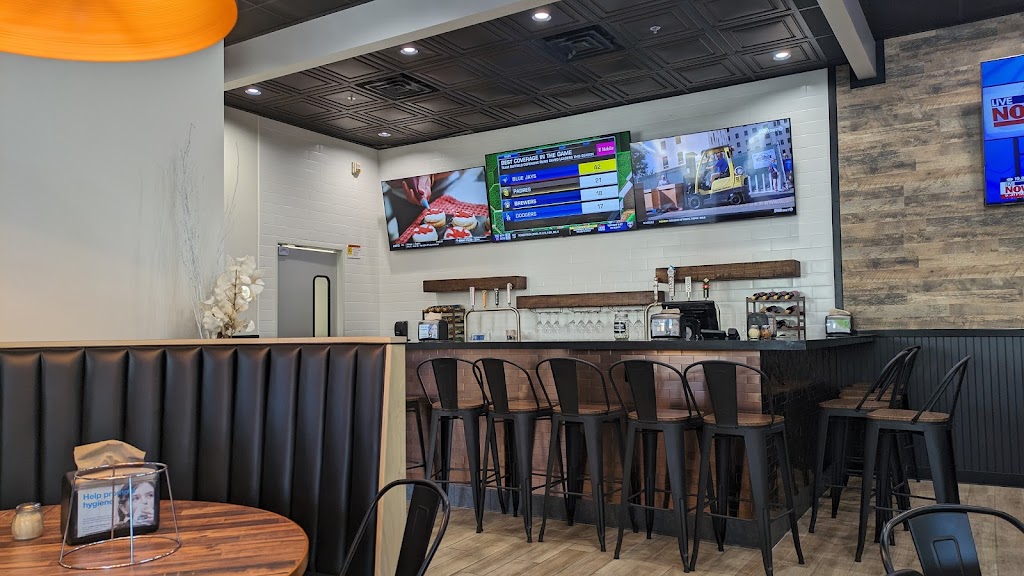 Round Table Pizza | restaurant | 1468 Sixth St unit a, Norco, CA 92860, USA | 9513271110 OR +1 951-327-1110