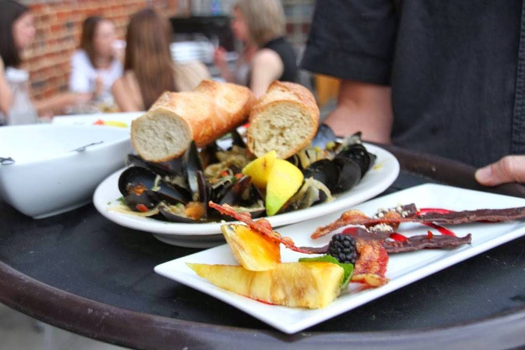 Social Lounge | night club | 29 Broadway St, Asheville, NC 28801, USA | 8285759005 OR +1 828-575-9005