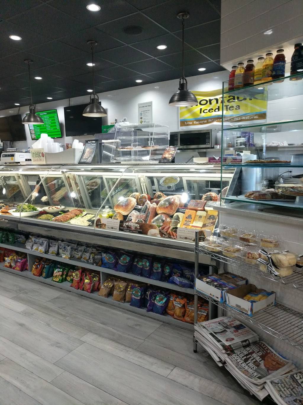 Fresco Pizza & Deli | restaurant | 623 NY-27A, Southampton, NY 11968, USA | 6312831774 OR +1 631-283-1774